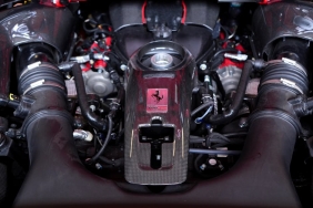 Ferrari-12Cilindri-Tanitildi-V12-Gucunun-Yeni-Temsilcisi-featured