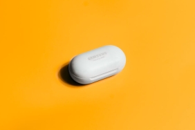 Samsungun-Yeni-Nesil-Kulakligi-Galaxy-Buds-Able-Klips-Tasarimiyla-Geliyor-featured