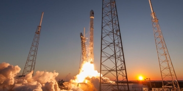 SpaceX-Ay8217a-Starlink-ile-Gigabit-Hizinda-Internet-Goturuyor-featured