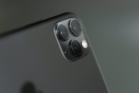 iPhone-19-Pro-Icin-Dort-Kenari-Kavisli-Ekran-Iddiasi-featured