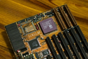 AMD8217den-Linux-Icin-RDNA-5-Sinyalleri-Yeni-Nesil-Mimari-Yolda-featured