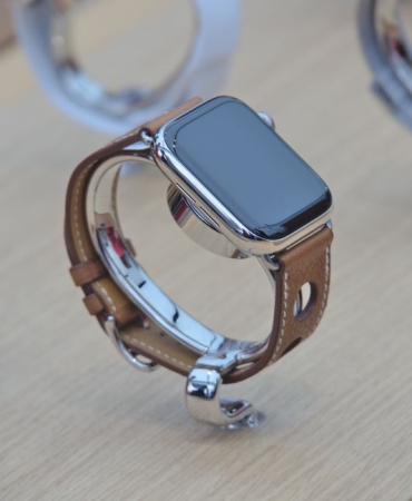 Apple-Watch-Icin-watchOS-27-Yayinlandi-Daha-Akilli-Siri-ve-Yeni-Kadranlar-featured