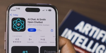 Apple8217dan-Katlanabilir-iPhone-Duo-Face-ID-ve-Yapay-Zeka-Entegrasyonu-featured