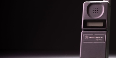 Motorola8217dan-Apple8217a-Yanit-Yeni-Katlanabilir-Razr-50-Ultra-Geliyor-featured